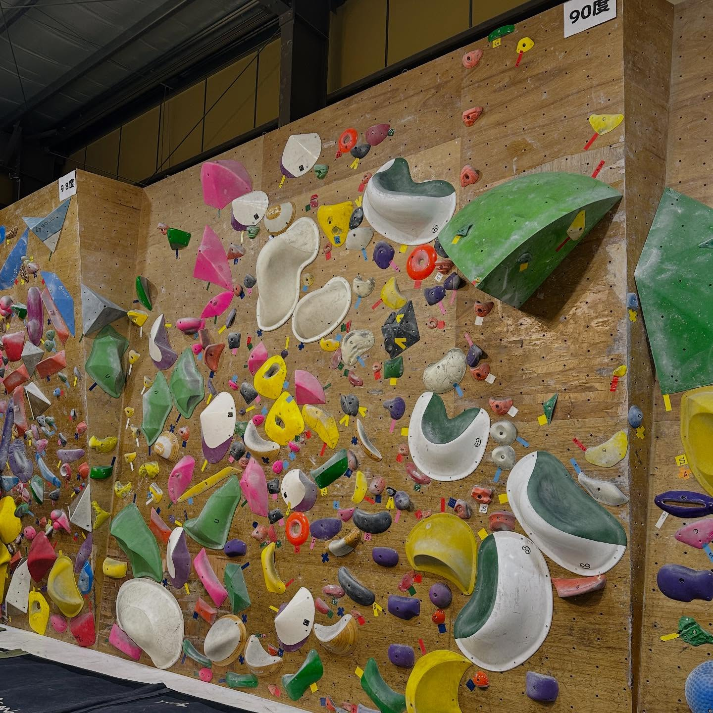 少し前に90度の2.3級のホールド替えを行いました🙆‍♂️